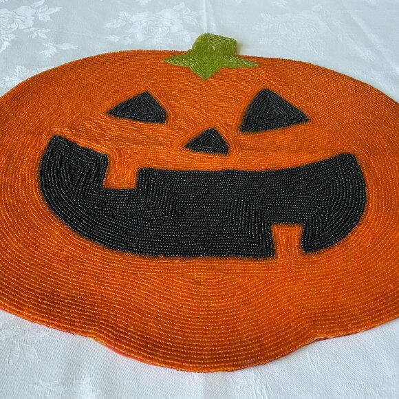 Beautiful BEADED Vintage Pier 1 Halloween Table Placemat Centerpiece Rare - Picture 3 of 8